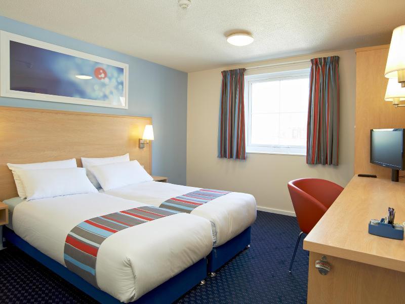 Travelodge Newcastle Whitemare Pool Low Walker Exterior foto