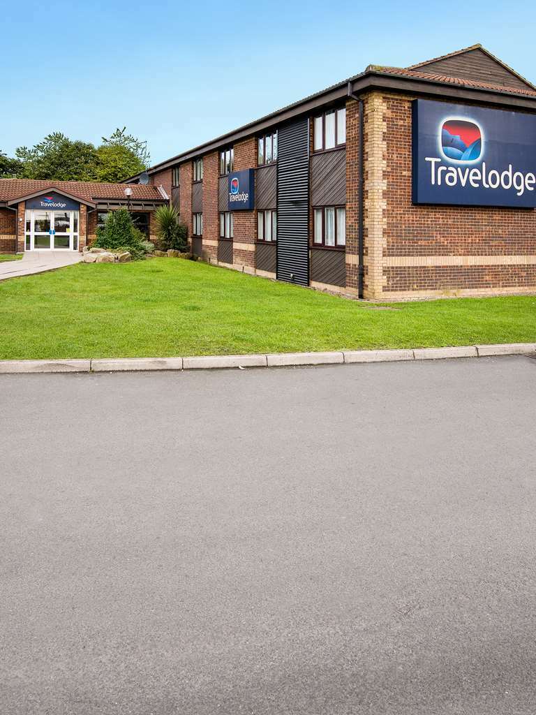 Travelodge Newcastle Whitemare Pool Low Walker Exterior foto